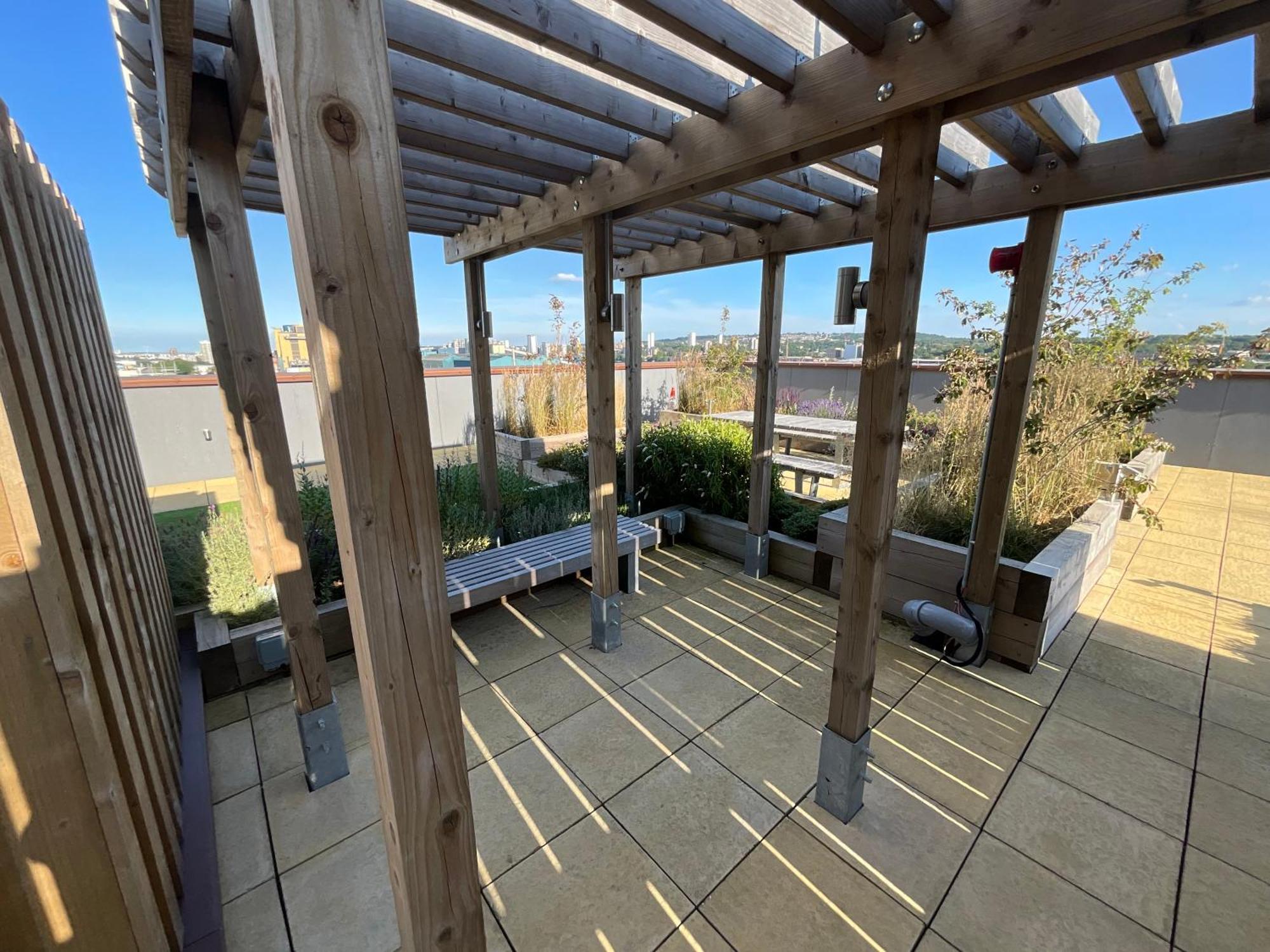 Deluxe Double Bed In Shared Apt Near Canary Wharf, City Airport & O2 Arena With Thames View Londres Exterior foto